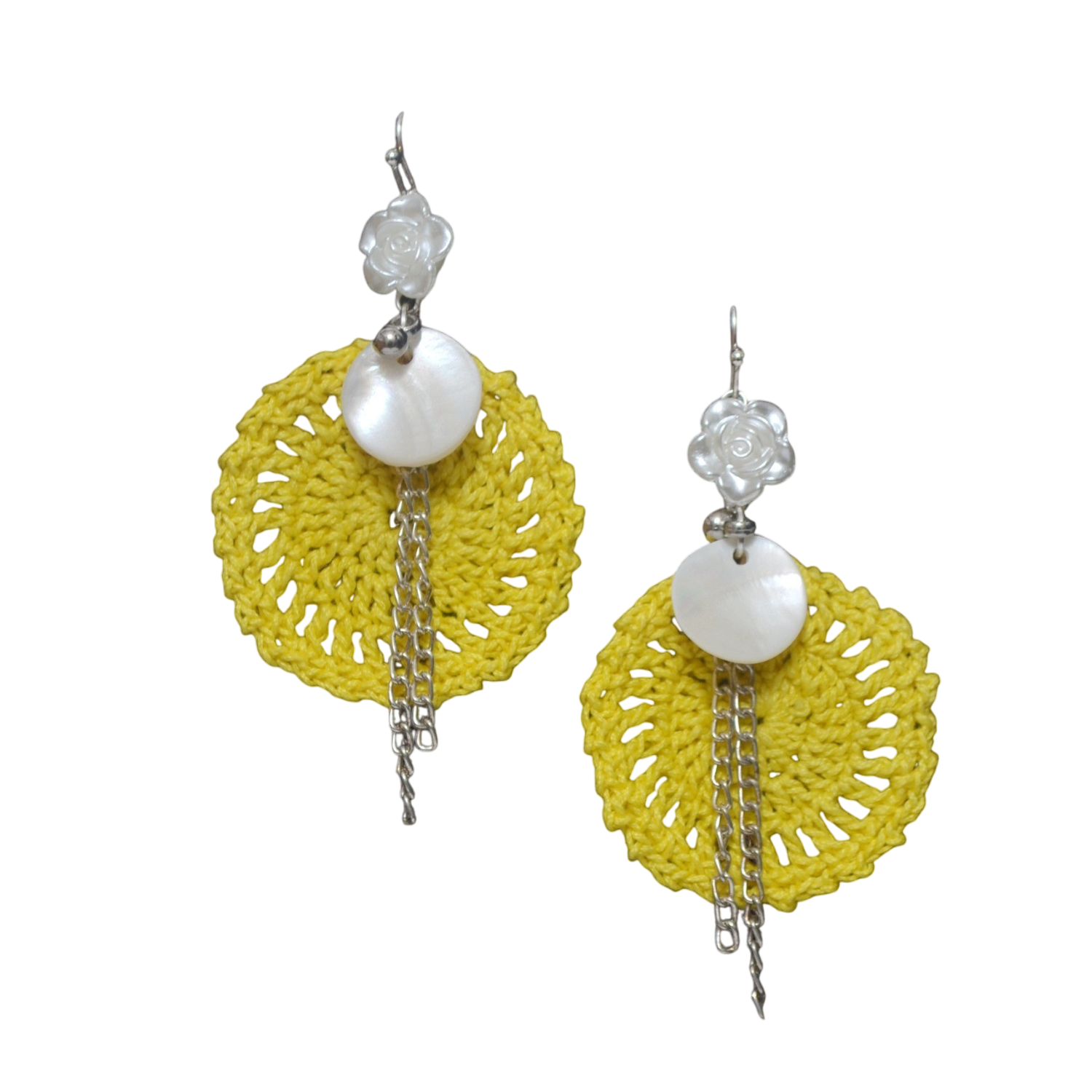 TrendyCraft Crochet Shell Dangler Earrings for Women & Girls, Lightweight Bohemian Seashell Design, Perfect for Casual & Formal Occasions, Exquisite Craftsmanship, 7cm x 4.2cm x 0.3cm