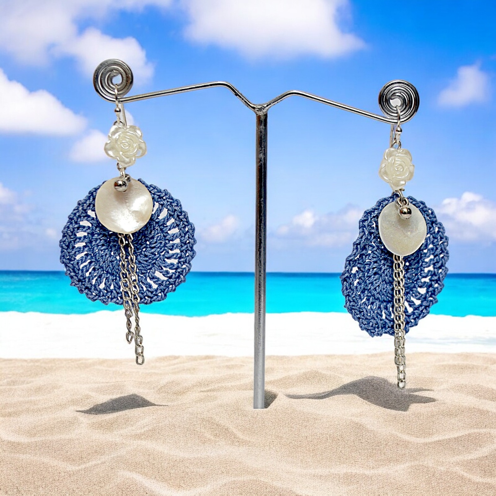 TrendyCraft Crochet Shell Dangler Earrings for Women & Girls, Lightweight Bohemian Seashell Design, Perfect for Casual & Formal Occasions, Exquisite Craftsmanship, 7cm x 4.2cm x 0.3cm