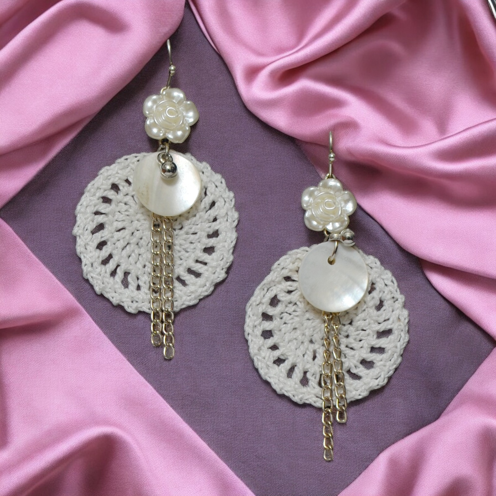 TrendyCraft Crochet Shell Dangler Earrings for Women & Girls, Lightweight Bohemian Seashell Design, Perfect for Casual & Formal Occasions, Exquisite Craftsmanship, 7cm x 4.2cm x 0.3cm