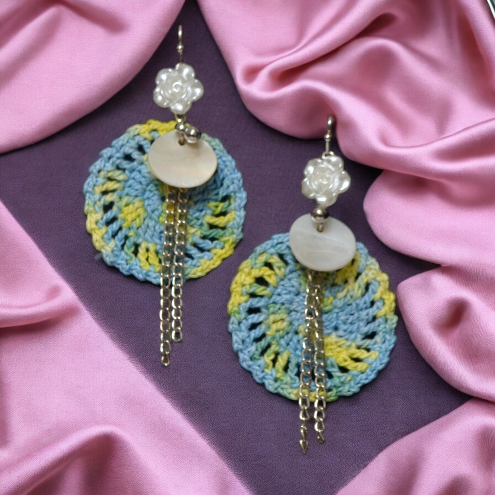 TrendyCraft Crochet Shell Dangler Earrings for Women & Girls, Lightweight Bohemian Seashell Design, Perfect for Casual & Formal Occasions, Exquisite Craftsmanship, 7cm x 4.2cm x 0.3cm