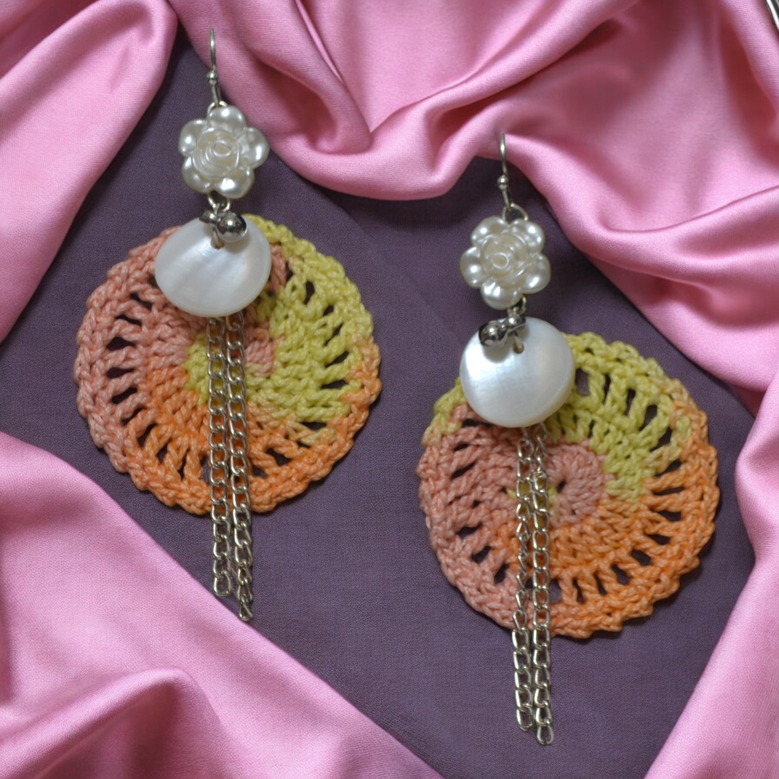 TrendyCraft Crochet Shell Dangler Earrings for Women & Girls, Lightweight Bohemian Seashell Design, Perfect for Casual & Formal Occasions, Exquisite Craftsmanship, 7cm x 4.2cm x 0.3cm