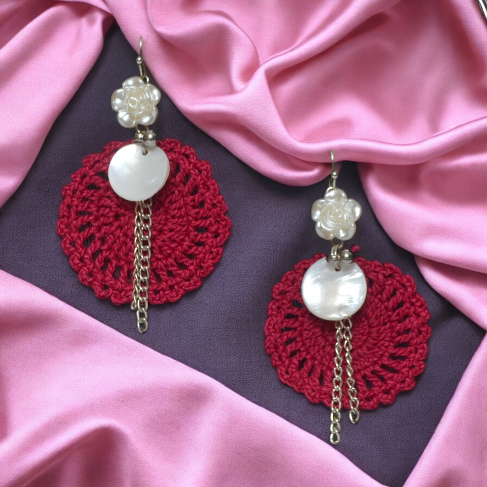 TrendyCraft Crochet Shell Dangler Earrings for Women & Girls, Lightweight Bohemian Seashell Design, Perfect for Casual & Formal Occasions, Exquisite Craftsmanship, 7cm x 4.2cm x 0.3cm