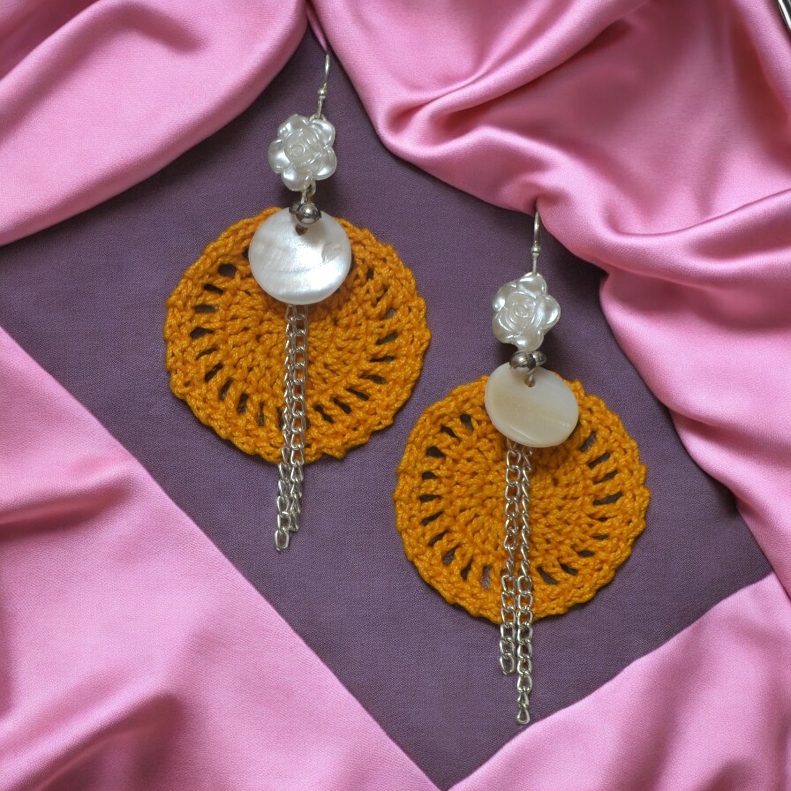 TrendyCraft Crochet Shell Dangler Earrings for Women & Girls, Lightweight Bohemian Seashell Design, Perfect for Casual & Formal Occasions, Exquisite Craftsmanship, 7cm x 4.2cm x 0.3cm